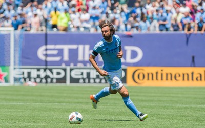 博乐体育独家-佩德里这传球如手术刀般精准撕裂防线致命一击