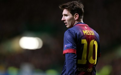 博乐体育焦点-克瓦拉茨赫利亚助攻奥斯梅恩头球破门